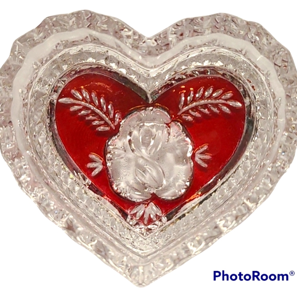 Enesco Lead Crystal Heart Etched Rose Jewelry Keeper Trinket Holder Vintage